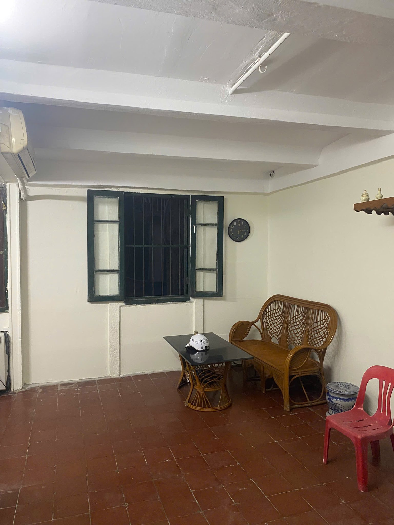 Cho thuê căn hộ Tập thể Phố Cát Linh, DTSD 75m2, 3 ngủ, 7 triệu ở hộ gia đình (có thương lượng) - Ảnh chính